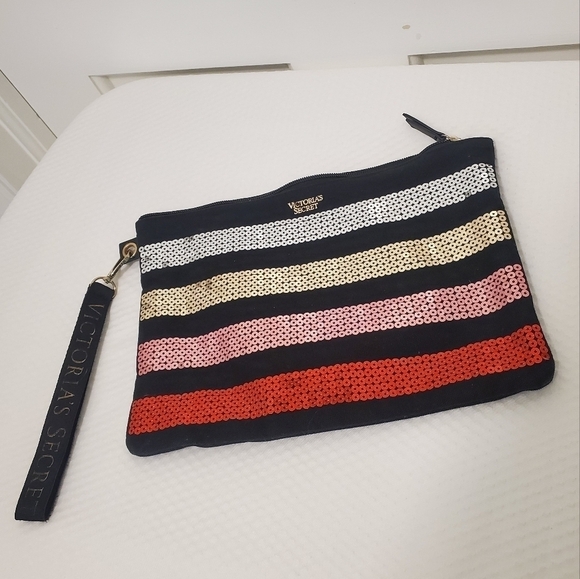 Victoria's Secret Handbags - Victoria's Secret Makeup Bag/Large Wristlet Sequin, zip close